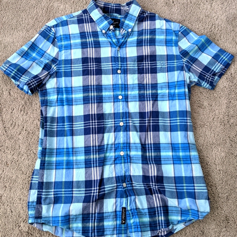 American Eagle Collared Short Sleeve